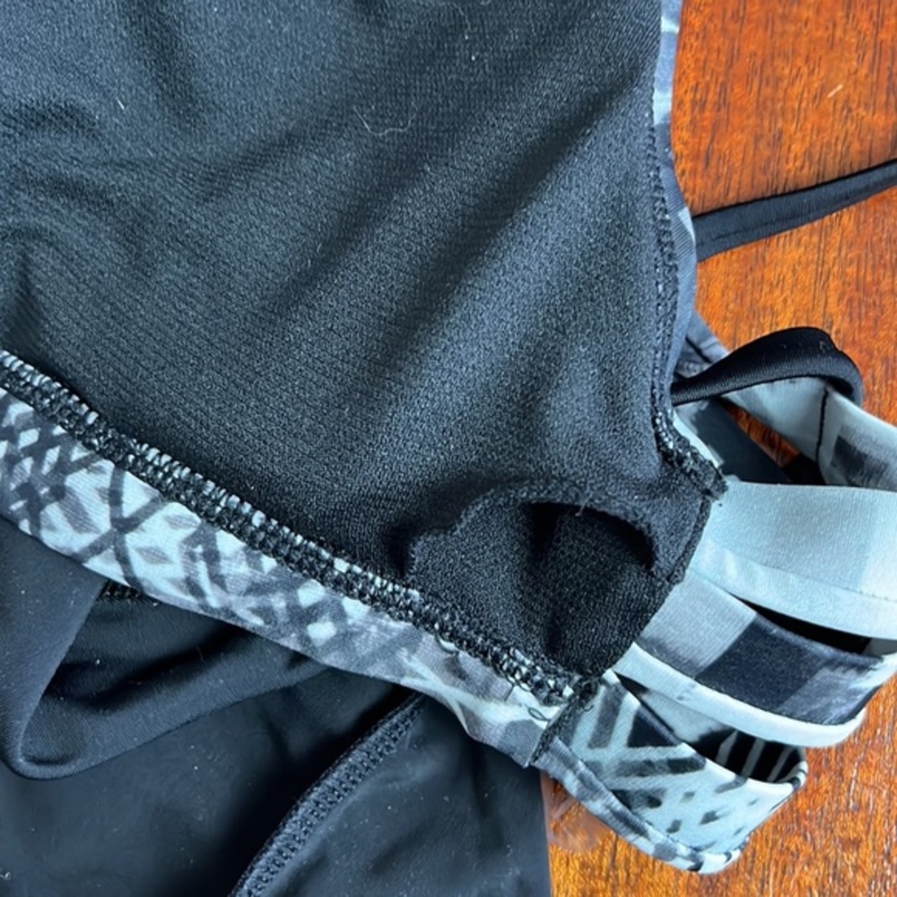 Reebok Swimwear Maximum Mayhem Strappy Back Tankini Top - Picture 8 of 13